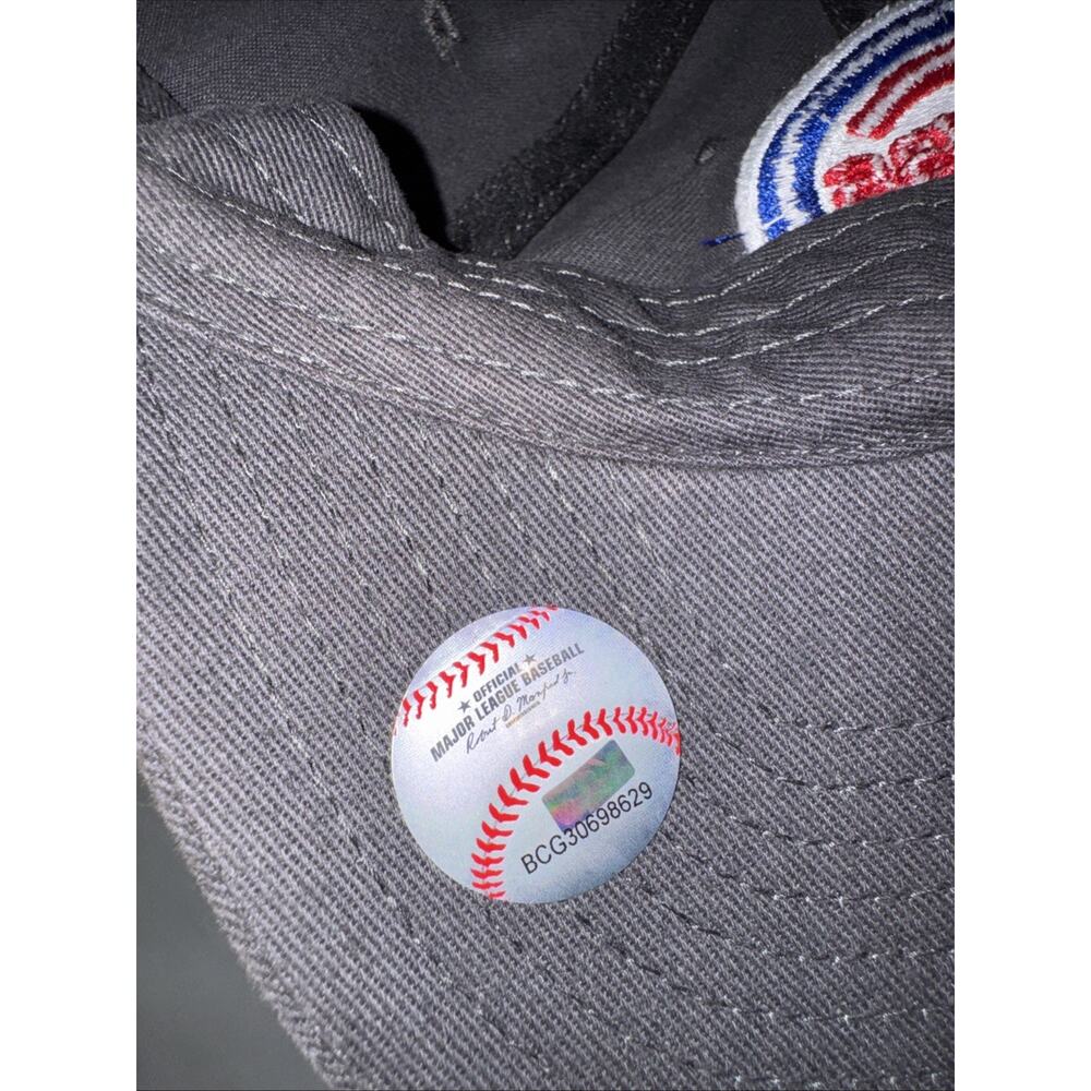 MLB Baseball Official Chicago Cubs Fan Favorite Gray Adjustable Strapback Hat - Picture 8 of 8